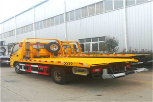 新都区附近拖车救援搭电