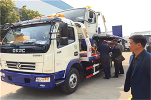 新都区汽车道路救援拖车价格